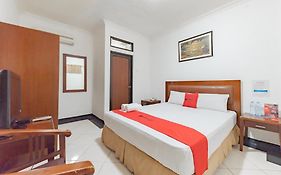 RedDoorz @ Buah Batu